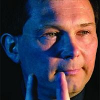 Chris James Hypnotist - Mind Reader and Pickpocket